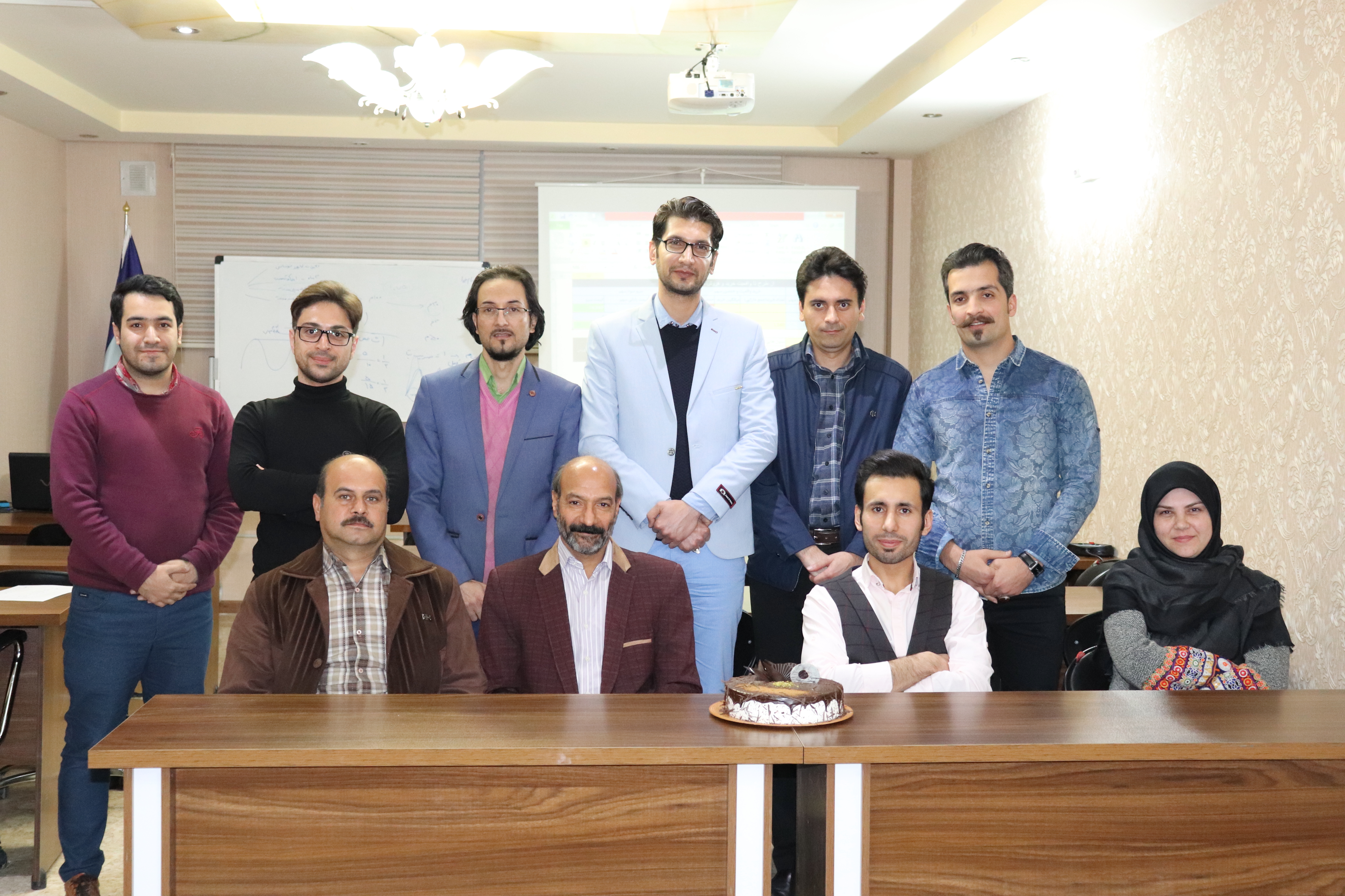 آموزش تخصصی بورس در مشهد | کلاس بورس در مشهد | آموزش تحلیل بنیادی در مشهد | آموزش تحلیل تکنیکال در مشهد | ثبت نام کد بورسی رایگان | پارسیان بورس