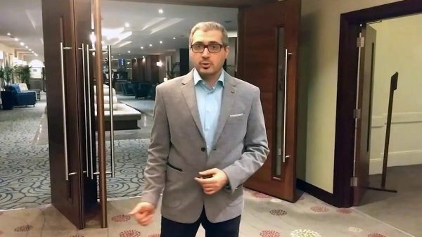 9 تا از بهترین استاد فارکس در ایران 10 هومن مقراضی